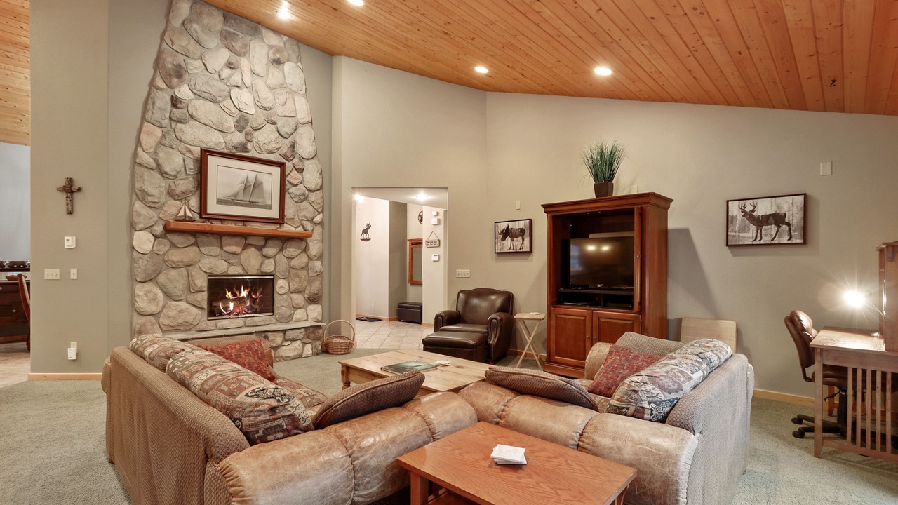 Photo of Livingroom in Sagle