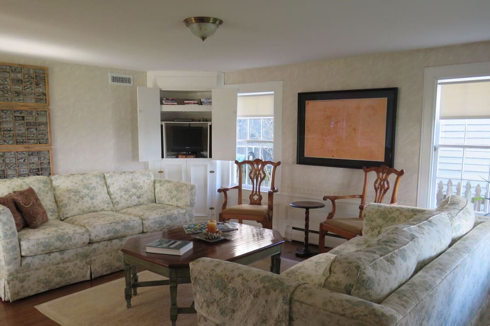Photo of Livingroom in Whitehaven