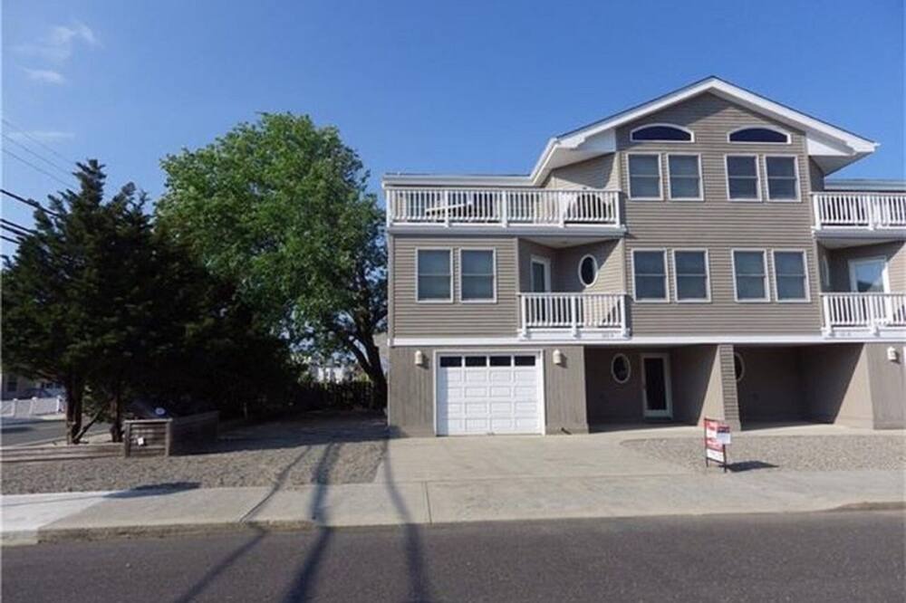 Photo of Outdoor in Beach Haven Gardens