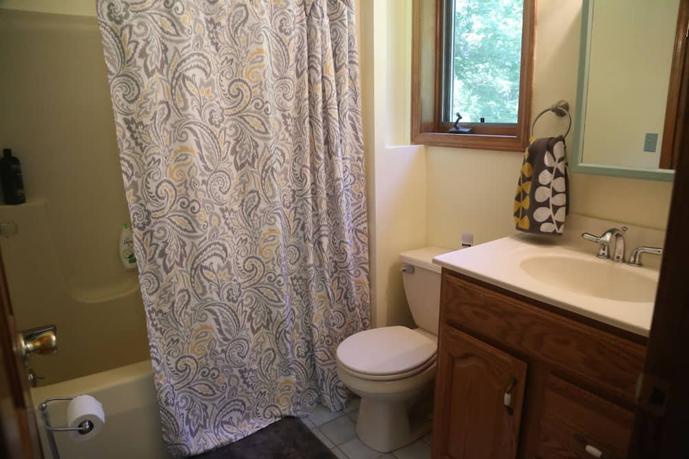 Photo of Bedroom in Middle Hope