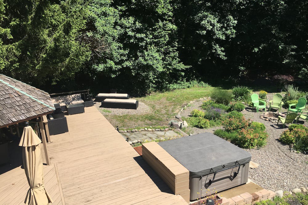 Photo of Outdoor in Middle Hope