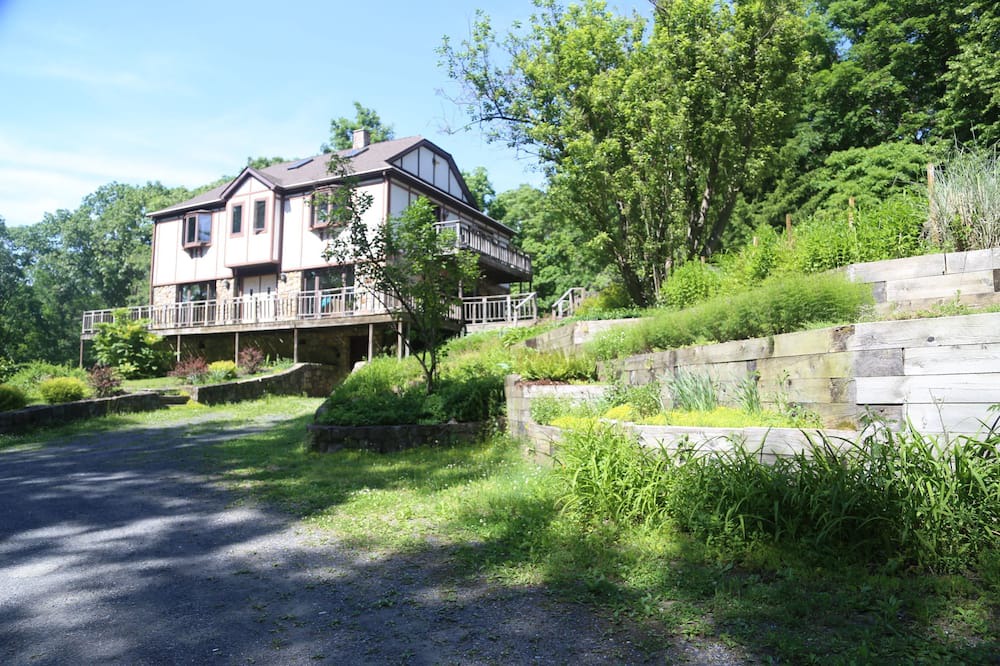Photo of Outdoor in Middle Hope
