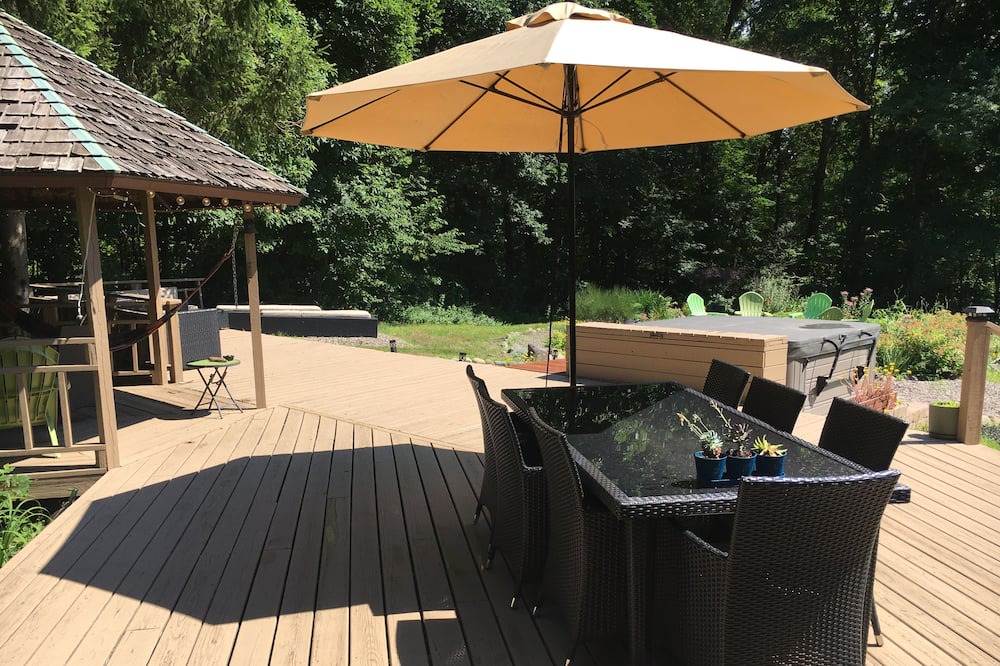 Photo of Patio Balcony in Middle Hope