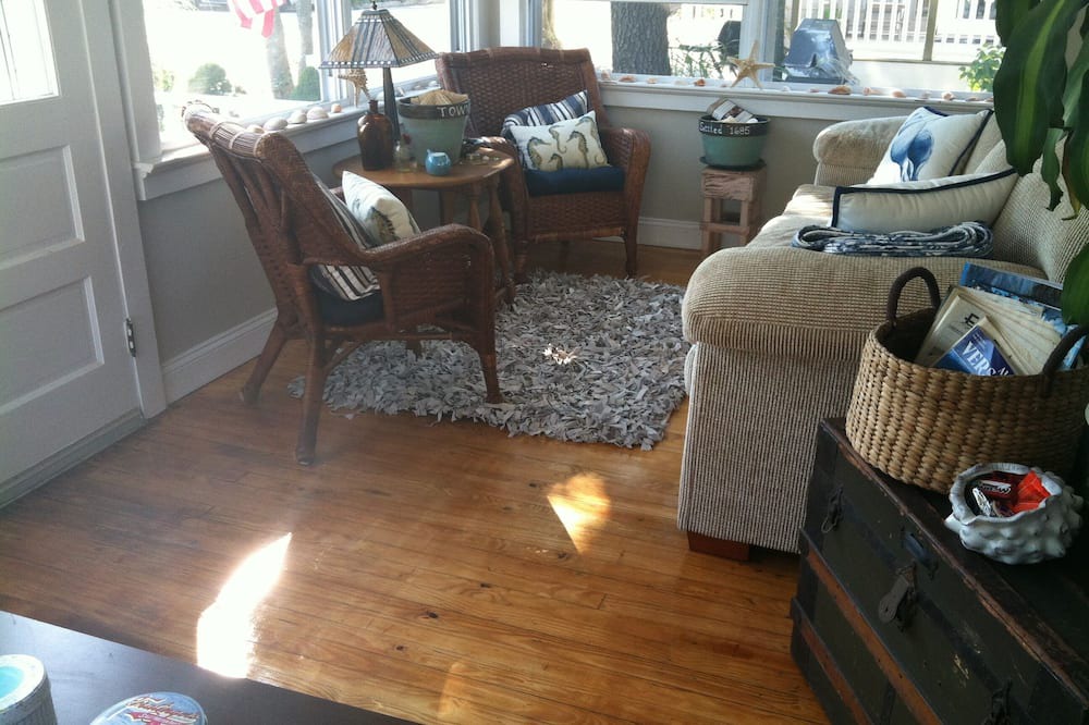 Photo of Bedroom in Town Bank
