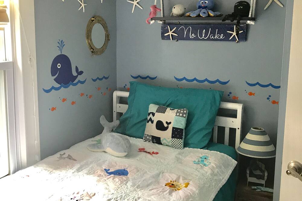 Photo of Bedroom in Town Bank