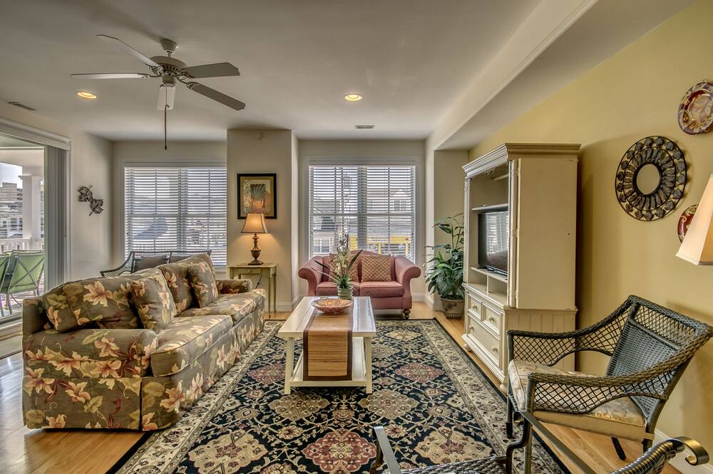 Photo of Livingroom in North Wildwood