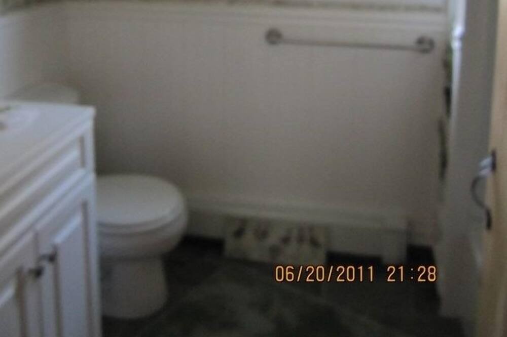 Photo of Bathroom in Frankford