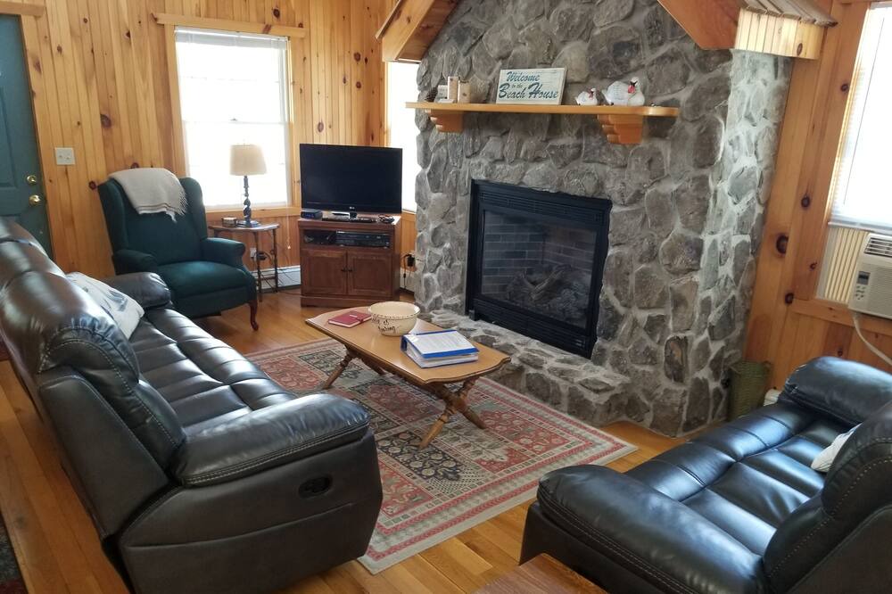 Photo of Livingroom in Frankford