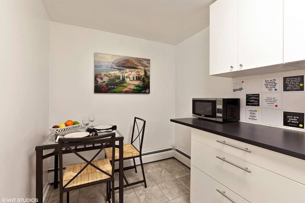 Photo of Kitchen in Guttenberg