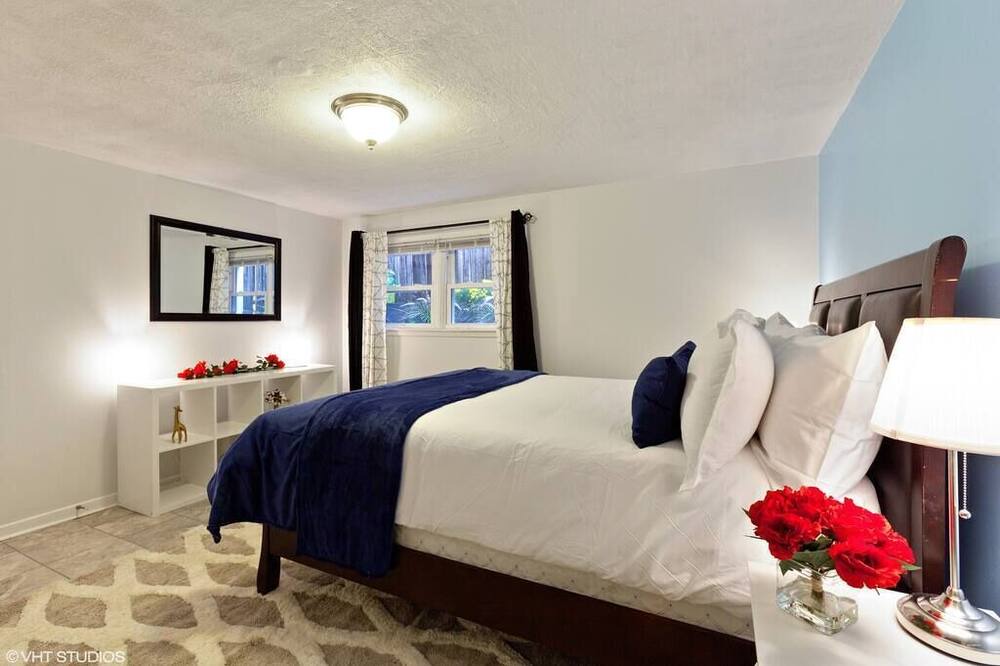 Photo of Bedroom in Guttenberg