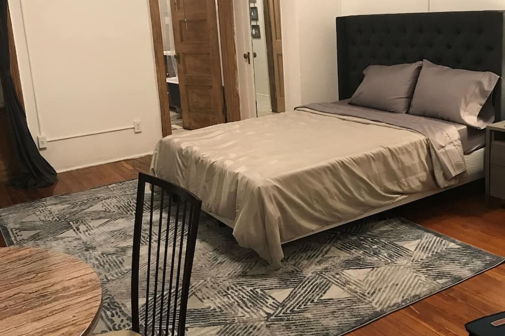 Photo of Bedroom in Washington Heights
