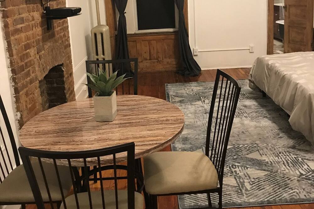 Photo of Livingroom in Washington Heights