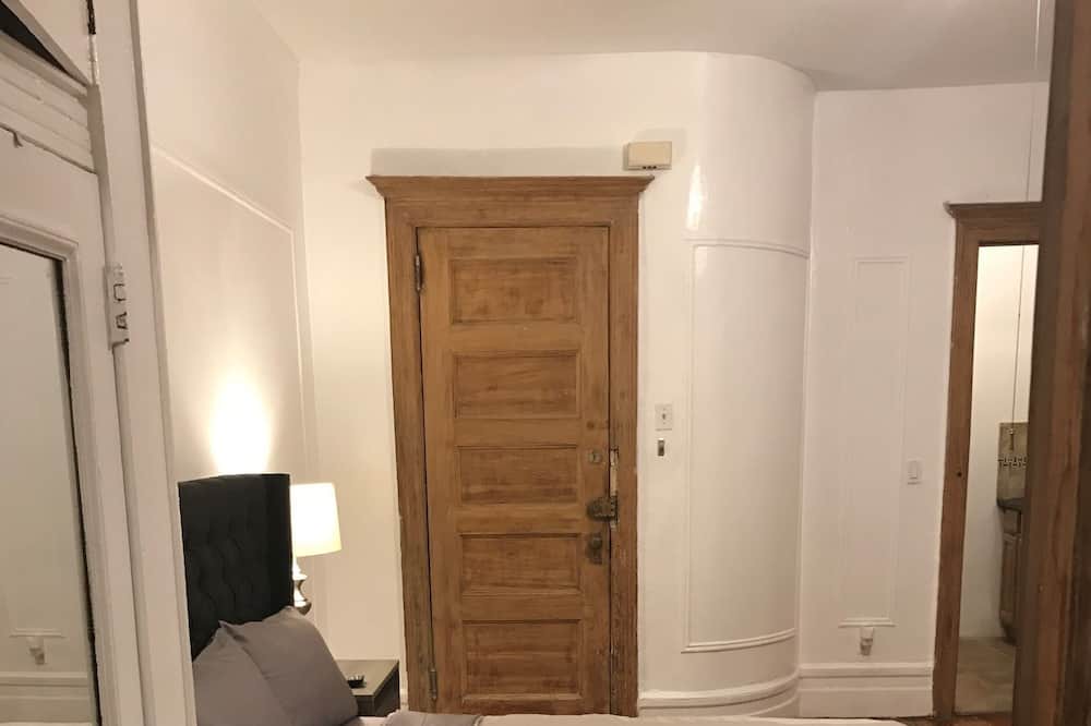 Photo of Bedroom in Washington Heights