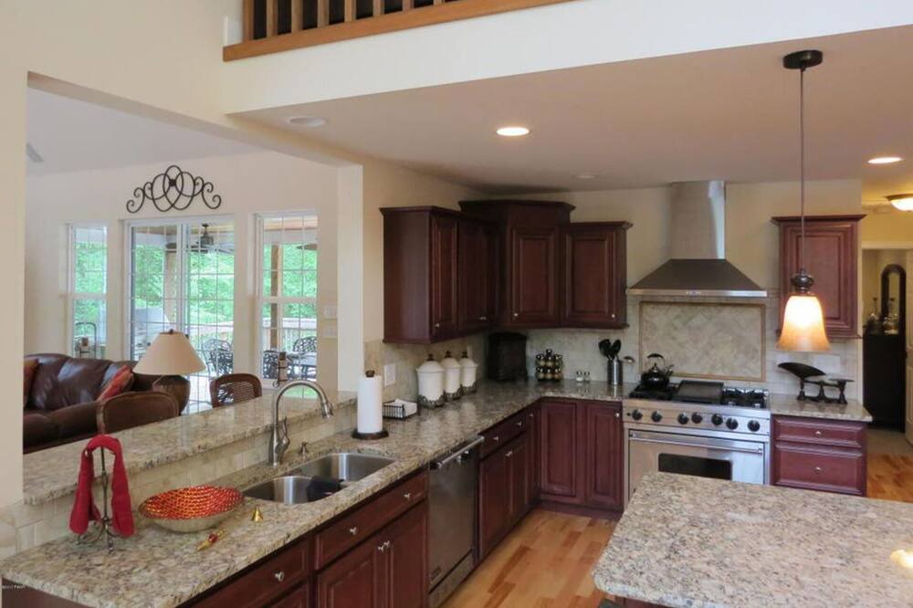 Photo of Kitchen in Lackawaxen