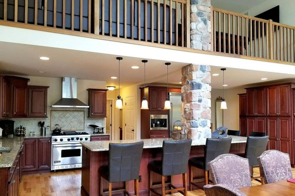 Photo of Kitchen in Lackawaxen
