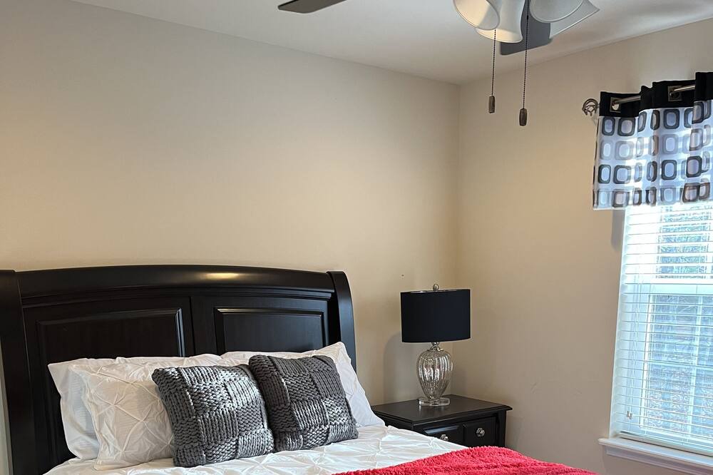 Photo of Bedroom in Lackawaxen