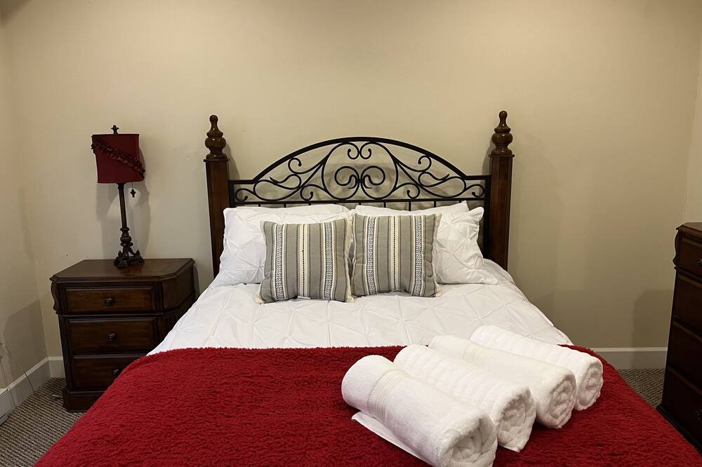 Photo of Bedroom in Lackawaxen