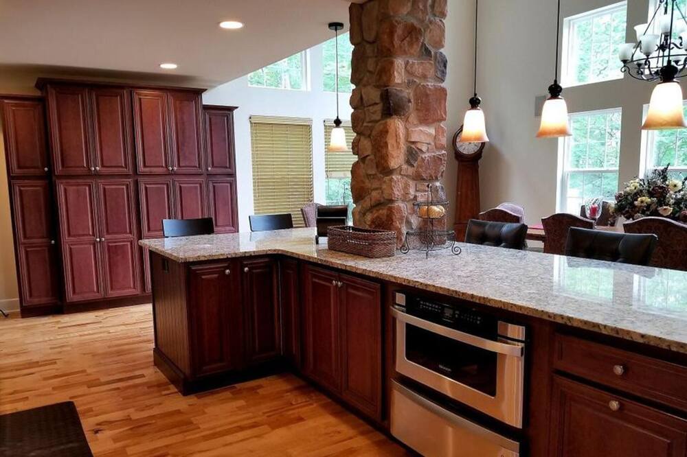 Photo of Kitchen in Lackawaxen