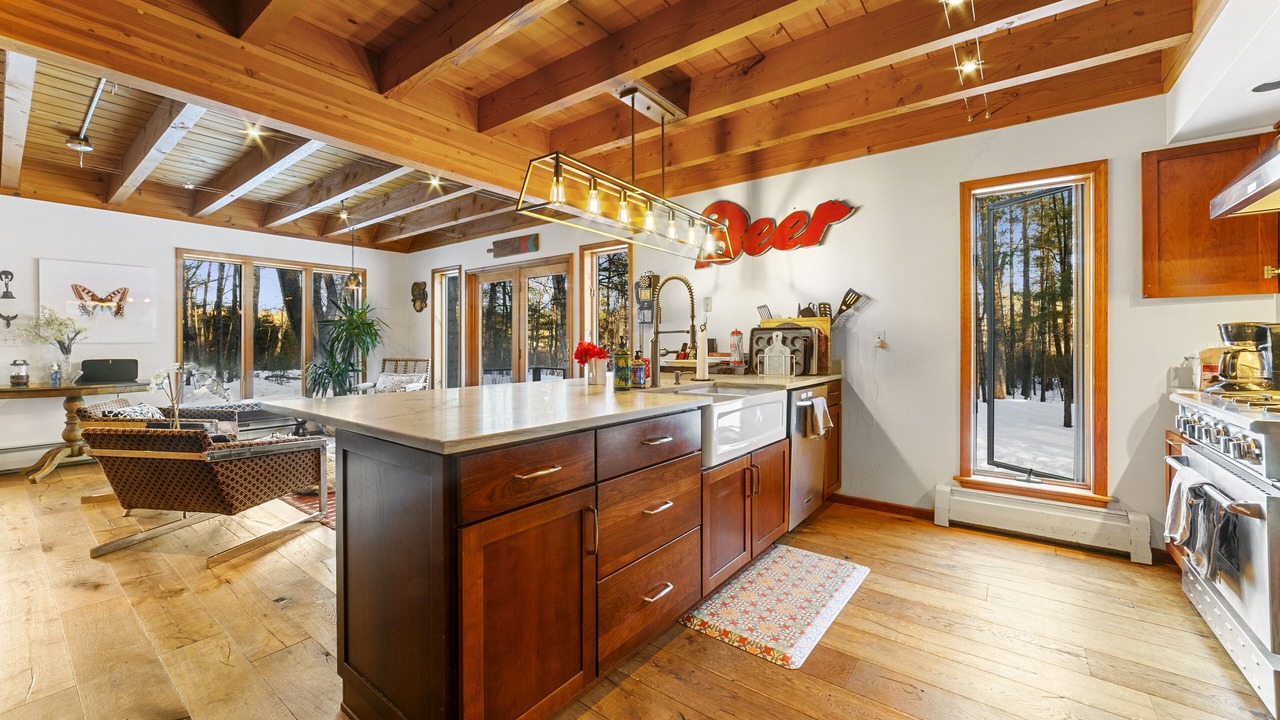 Photo of Kitchen in Highland Lake