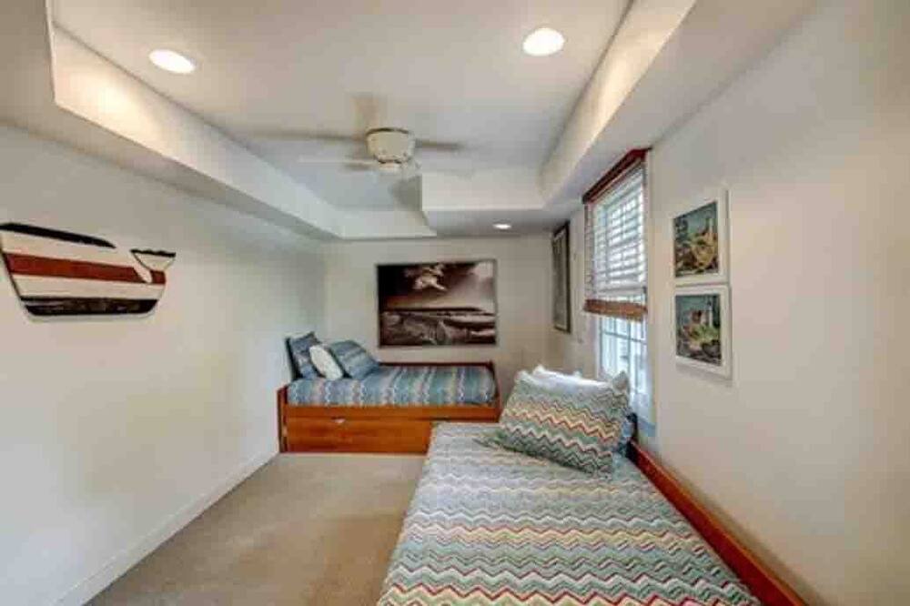 Photo of Bedroom in Loveladies