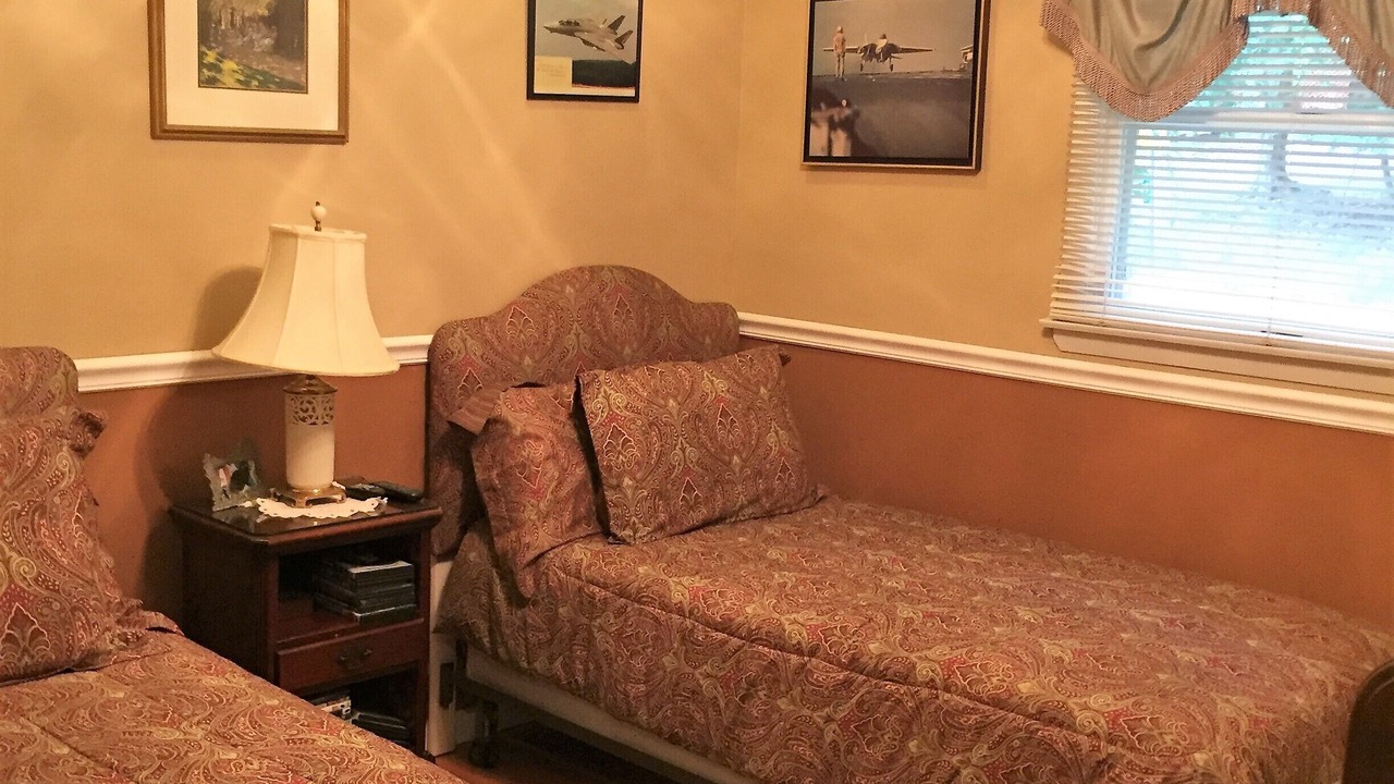 Photo of Livingroom in Wallenpaupauk Lake Estates