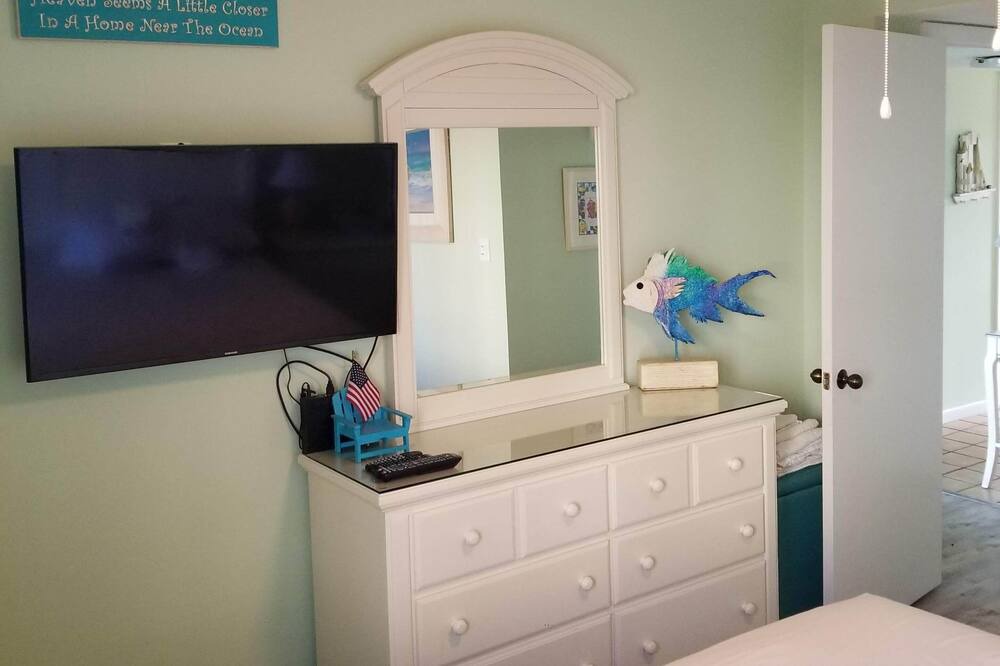 Photo of Bedroom in Indian Beach