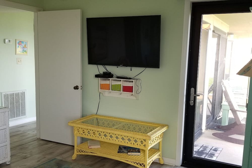 Photo of Bedroom in Indian Beach