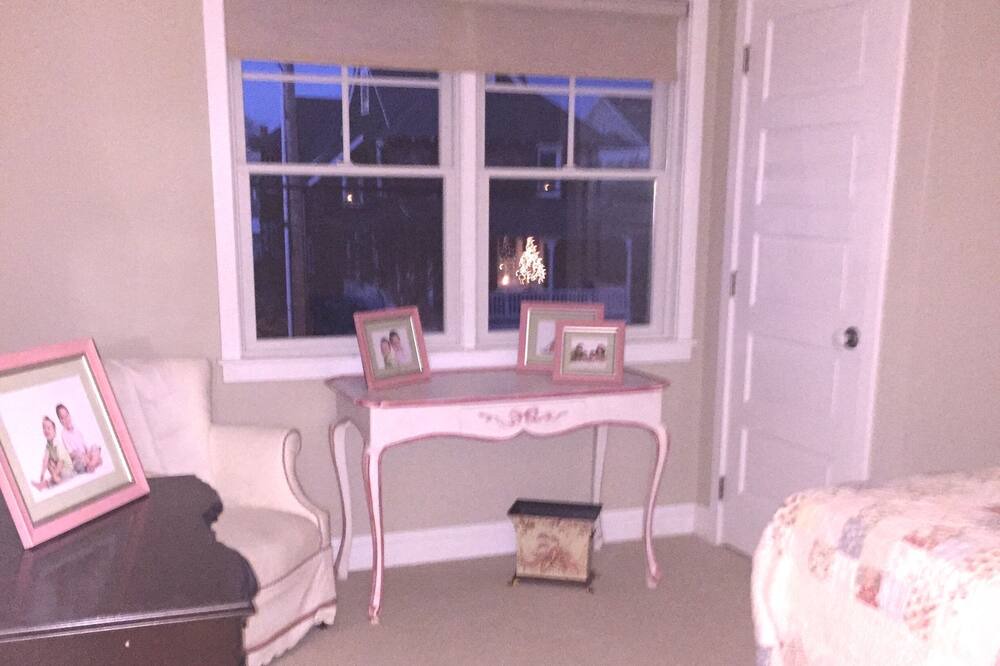 Photo of Bedroom in Avon