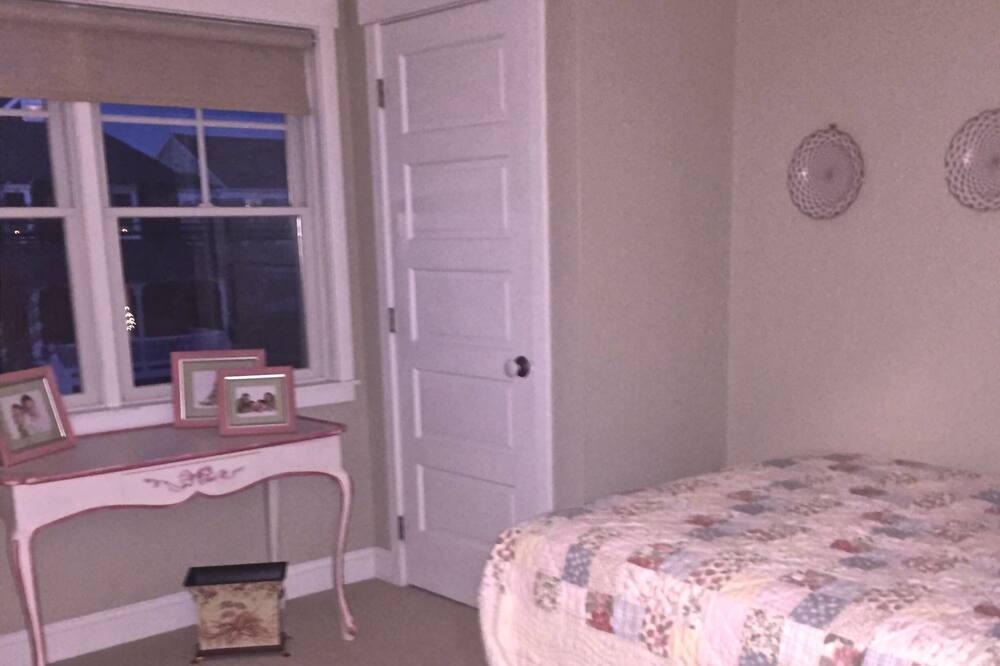 Photo of Bedroom in Avon