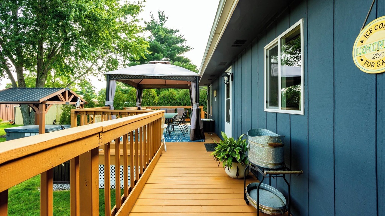 Photo of Outdoor in Huron