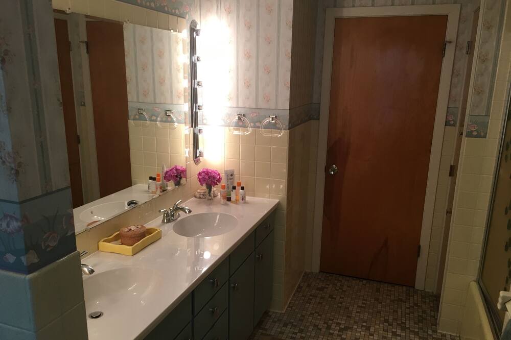 Photo of Bathroom in Honesdale