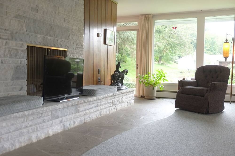 Photo of Livingroom in Honesdale