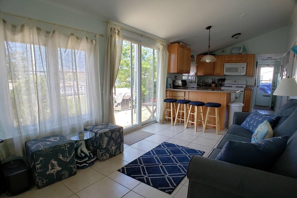 Photo of Livingroom in Ocean Beach I