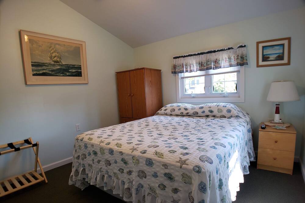 Photo of Bedroom in Ocean Beach I