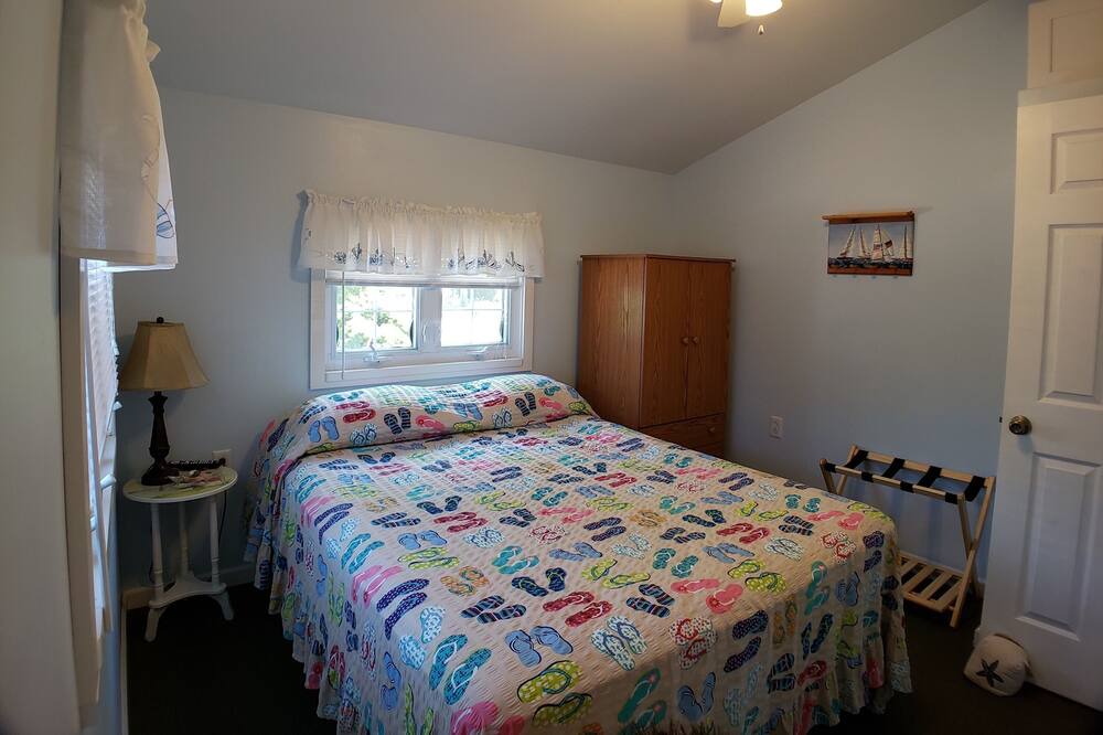 Photo of Bedroom in Ocean Beach I