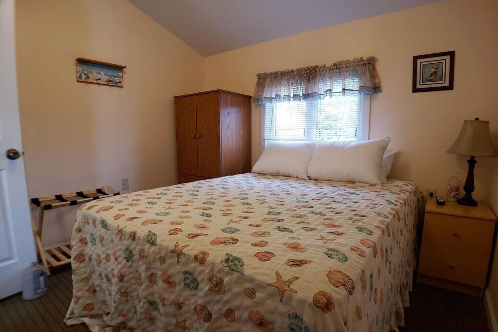 Photo of Bedroom in Ocean Beach I
