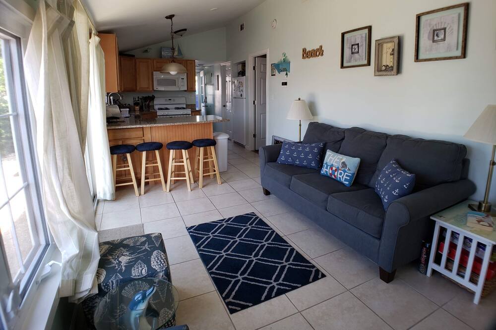Photo of Livingroom in Ocean Beach I