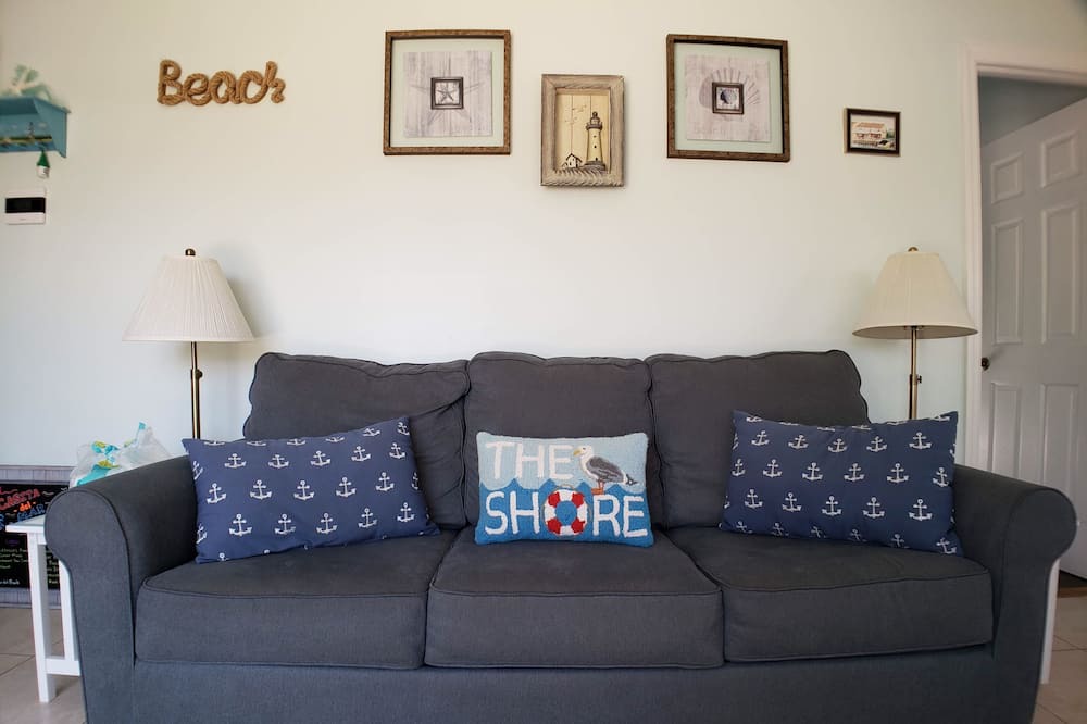Photo of Livingroom in Ocean Beach I