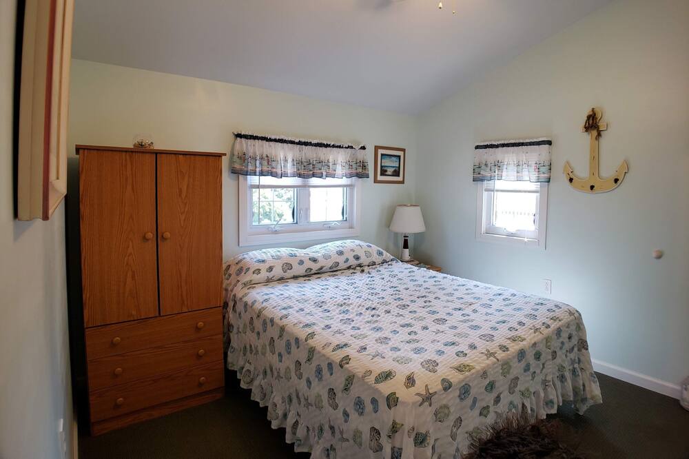 Photo of Bedroom in Ocean Beach I