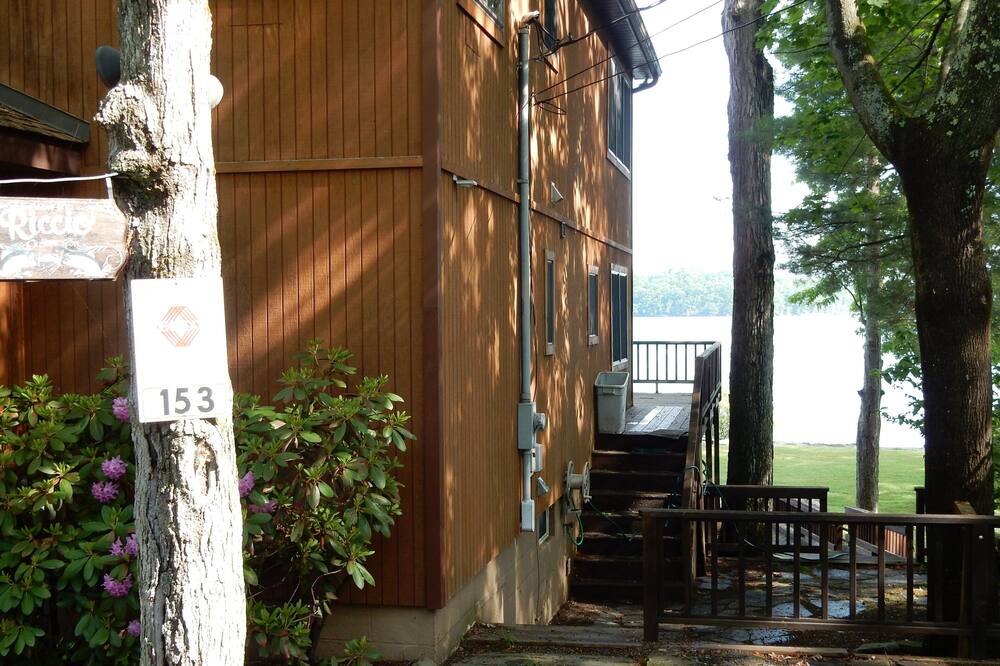 Photo of Outdoor in Tafton