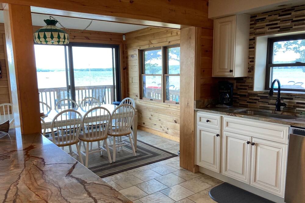 Photo of Kitchen in Tafton
