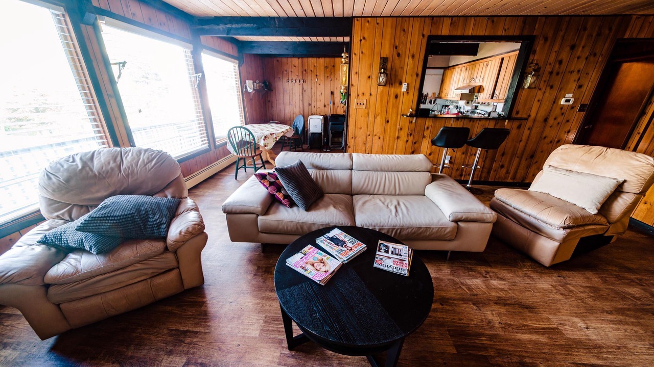 Photo of Livingroom in Henryville