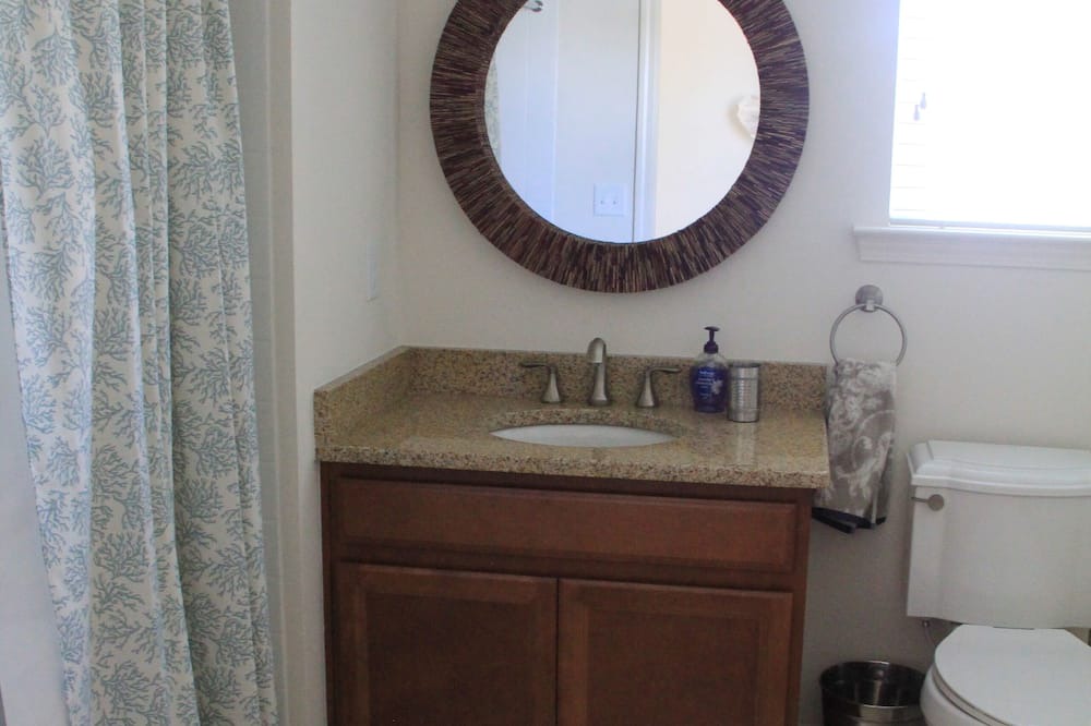 Photo of Bathroom in Beach Haven Terrace