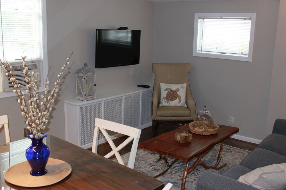 Photo of Livingroom in West Cape May