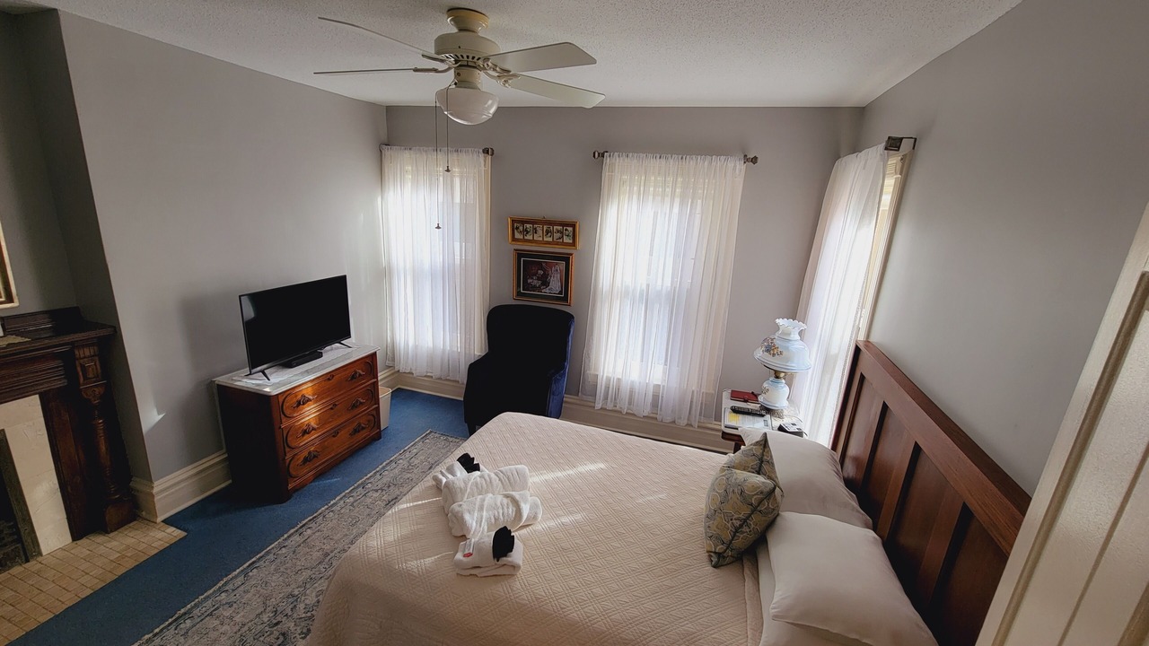 Photo of Bedroom in Erie
