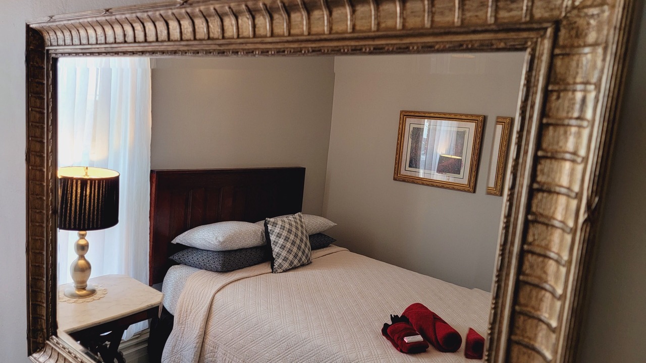 Photo of Bedroom in Erie