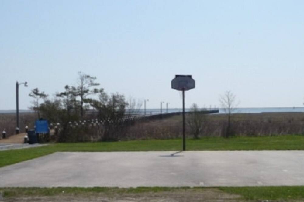 Photo of Others in Assateague Pointe