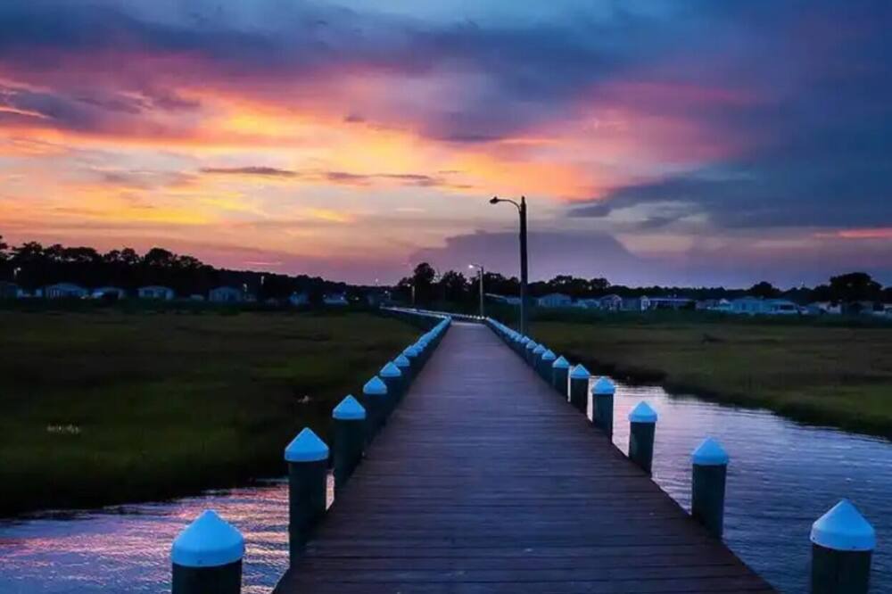Photo of Others in Assateague Pointe