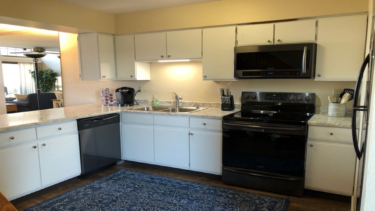 Photo of Kitchen in Port Clinton
