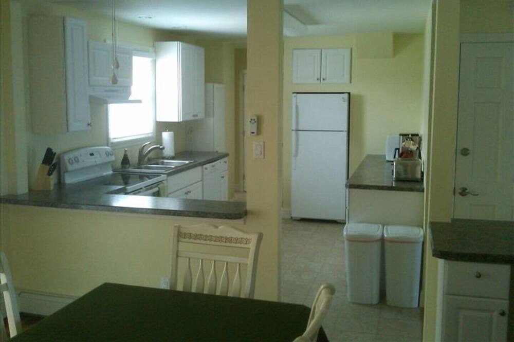 Photo of Kitchen in A-Zone